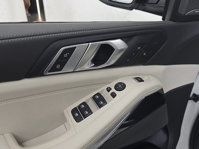 صورة مصغرة 28 لـ 2025 BMW X5