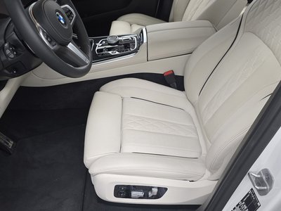 صورة مصغرة 32 لـ 2025 BMW X5