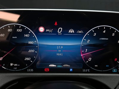 MERCEDES-BENZ E-CLASS - 8