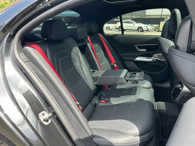 2026 Mercedes-BENZ E-CLASS AMG 缩略图 17