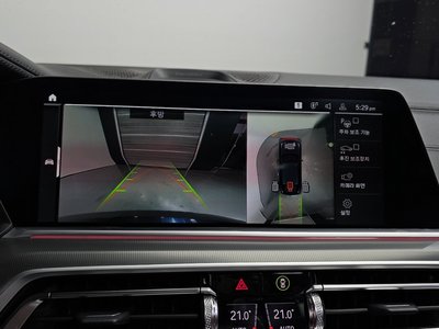 2021 BMW X6 — миниатюра 21