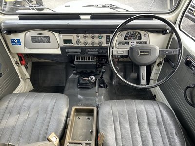 TOYOTA LAND CRUISER 40 - 2