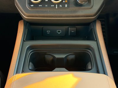 2023 LAND Rover DEFENDER — миниатюра 74