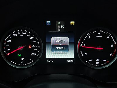MERCEDES-BENZ C-CLASS - 8
