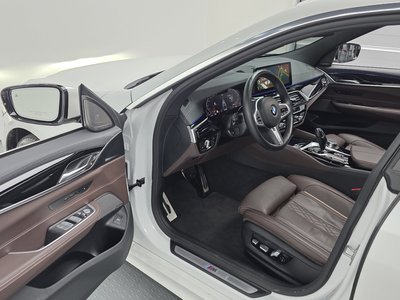 BMW 6 SERIES GT - 10