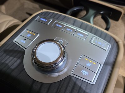 2025 Genesis G80 (RG3) thumbnail 18