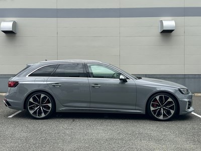 2020 AUDI RS4 AVANT photo 4