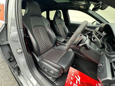 2020 AUDI RS4 AVANT — миниатюра 16