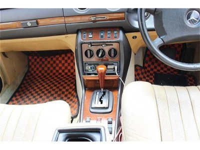 1984 Mercedes-BENZ MEDIUM-CLASS 缩略图 17