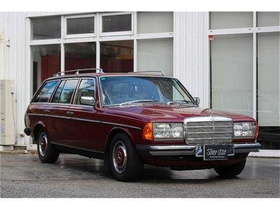 MERCEDES-BENZ MEDIUM-CLASS - 1