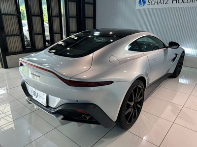 ASTON MARTIN VANTAGE - 4
