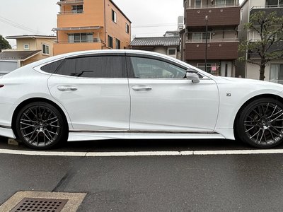 LEXUS LS - 4