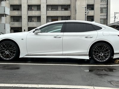 LEXUS LS - 8