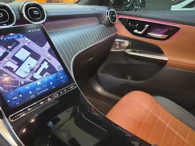 MERCEDES-BENZ GLC - 10