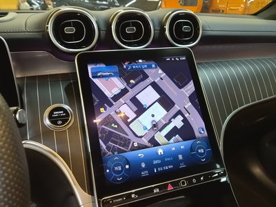 MERCEDES-BENZ GLC - 8