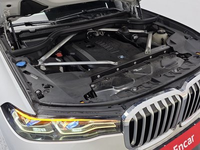BMW X7 - 7