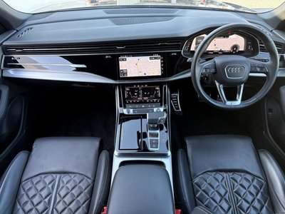 2023 AUDI Q8 — фото 2
