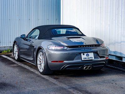 صورة 13 لـ 2017 Porsche 718