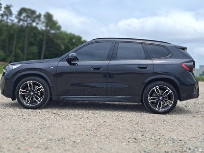 صورة 8 لـ 2023 BMW X1