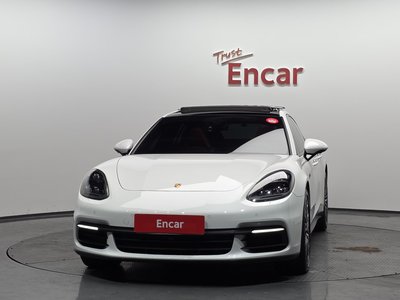 PORSCHE PANAMERA - 2