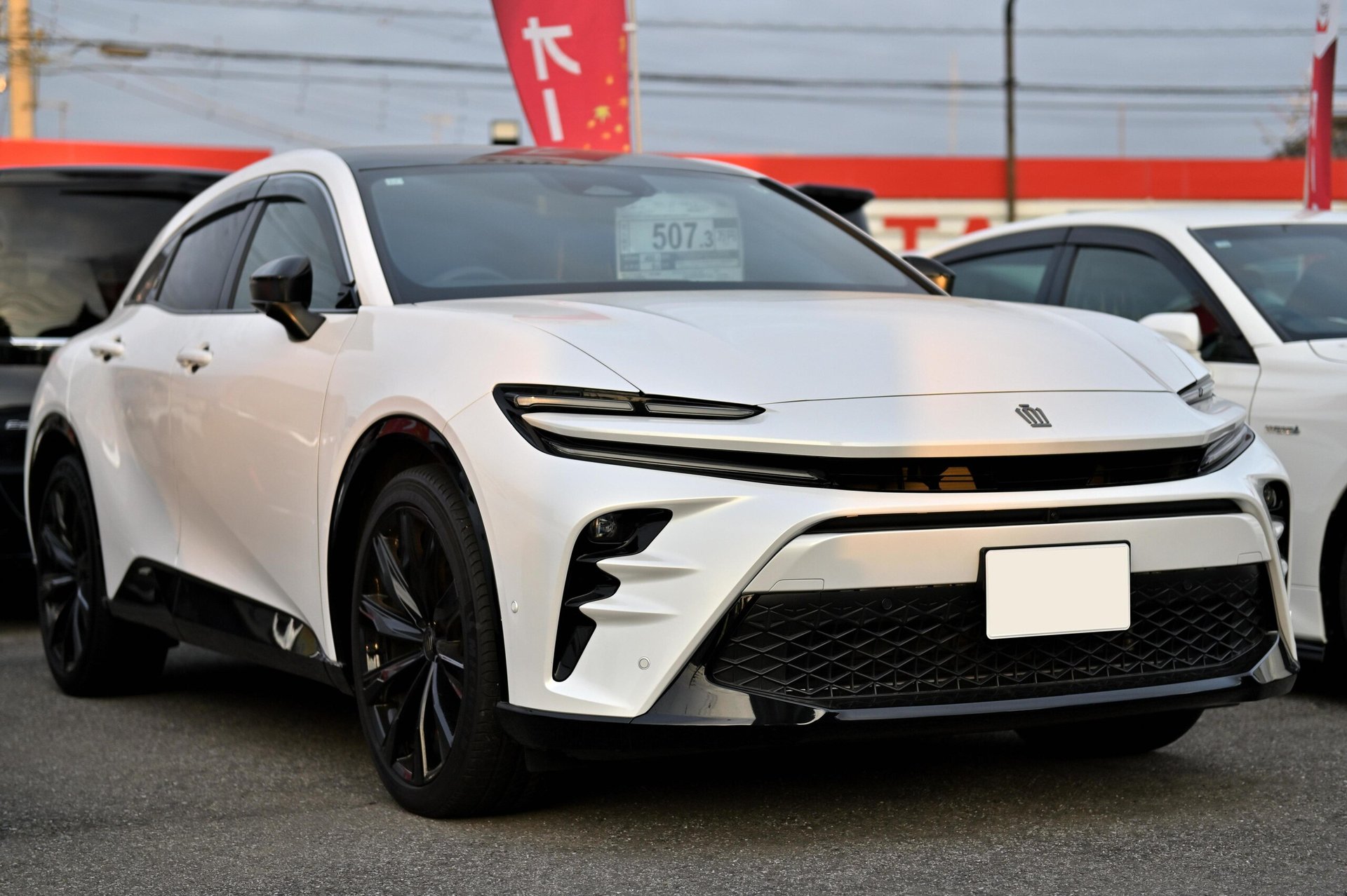 TOYOTA CROWN SPORT - View 1