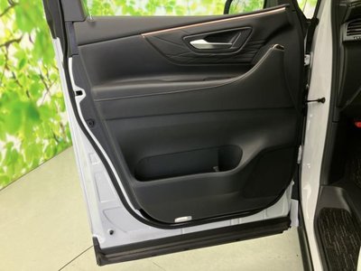 2025 Toyota ALPHARD — миниатюра 24