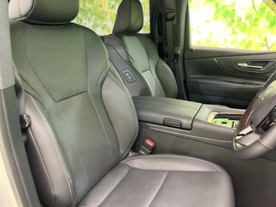 2025 Toyota ALPHARD 照片 4