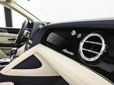 صورة مصغرة 16 لـ 2023 Bentley BENTAYGA