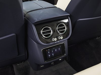 صورة مصغرة 18 لـ 2023 Bentley BENTAYGA