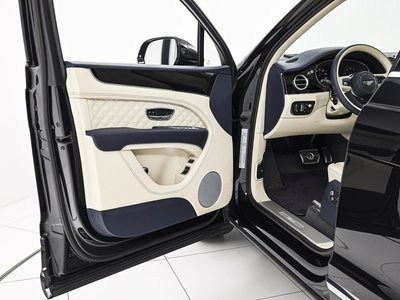 BENTLEY BENTAYGA - 8