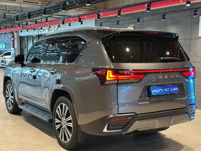 2025 Lexus LX — фото 3