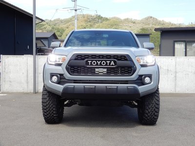 TOYOTA TACOMA - 8
