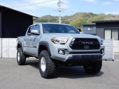 TOYOTA TACOMA - 10