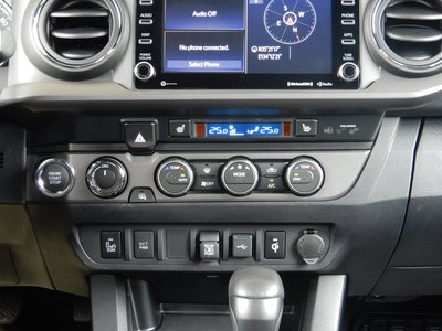 صورة 42 لـ 2021 Toyota TACOMA