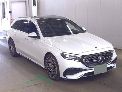 MERCEDES-BENZ E-CLASS - 1