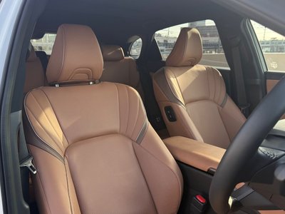 TOYOTA CROWN SPORT - 6