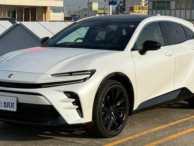 TOYOTA CROWN SPORT - 1