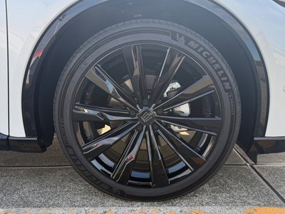 TOYOTA CROWN SPORT - 8