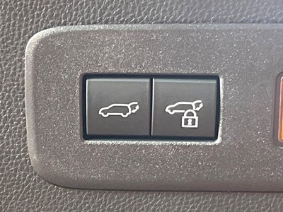 TOYOTA LAND CRUISER - 8