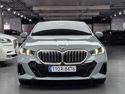 صورة 2 لـ 2025 BMW 5 SERIES