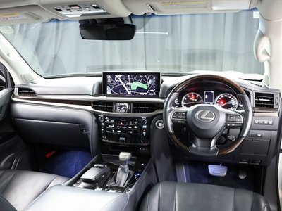 LEXUS LX - 2