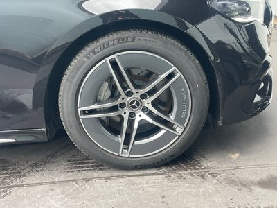 MERCEDES-BENZ E-CLASS - 7