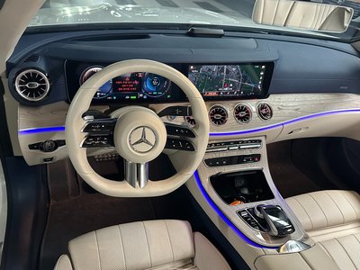 MERCEDES-BENZ E-CLASS - 8