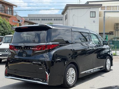 2023 Toyota ALPHARD — фото 4