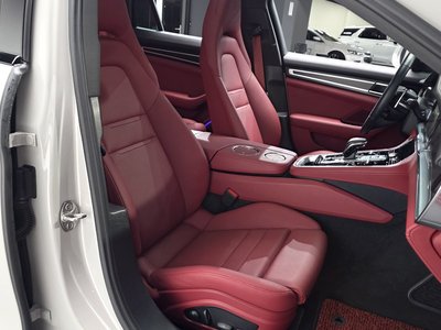 PORSCHE PANAMERA - 10