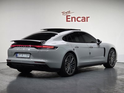 PORSCHE PANAMERA - 2