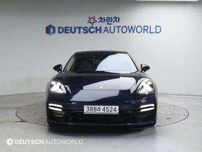 PORSCHE PANAMERA - 4