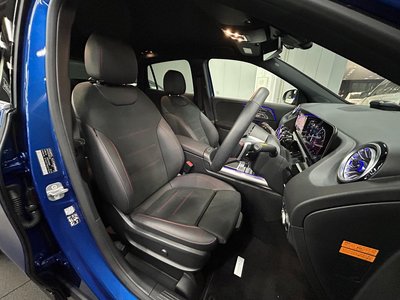 MERCEDES-BENZ GLA - 7