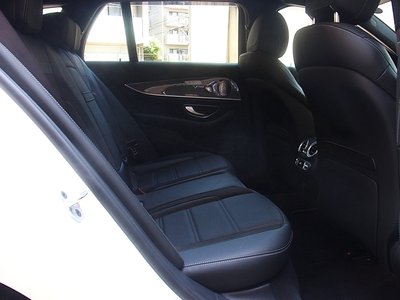 2020 Mercedes-BENZ E-CLASS photo 10
