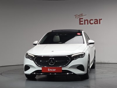 صورة 2 لـ 2024 Mercedes-BENZ E-CLASS